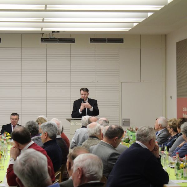 Vortrag zur Bewältigung demografischer Herausforderungen bei der Gemeinde St. Georg